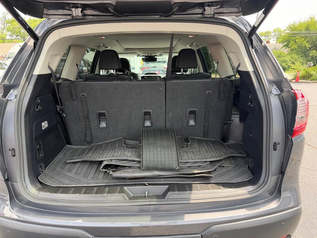 Used 2023 Subaru Ascent Limited w/ Technology Package AWD/4WD image 27