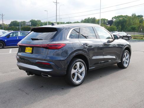 New 2025 Audi Q5 Premium Plus image 2