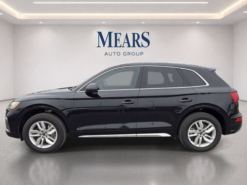 Used 2023 Audi Q5 2.0T Premium w/ Convenience Package AWD/4WD image 2