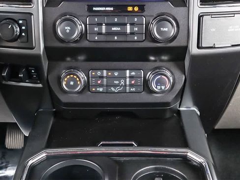 Used 2022 Ford F350 XLT w/ XLT Premium Package image 13