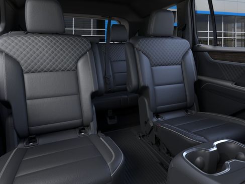 New 2026 GMC Acadia Denali w/ Super Cruise Package FWD image 17