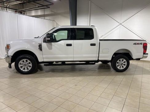 Used 2020 Ford F250 XLT image 2