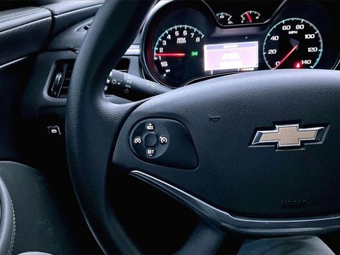 Used 2015 Chevrolet Impala LS image 15