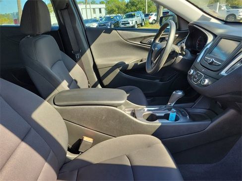 Used 2018 Chevrolet Malibu LS image 31