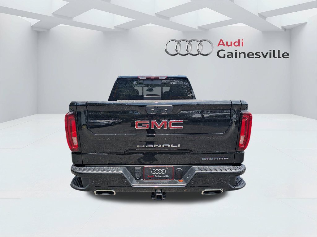 Used 2022 GMC Sierra 1500 Denali RWD image 5