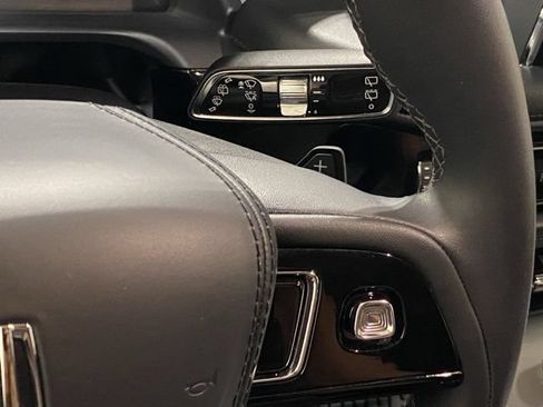 Certified 2023 Lincoln Aviator AWD w/ Premium Package image 39