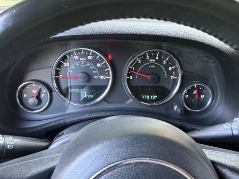 Used 2017 Jeep Wrangler Unlimited Sport w/ Quick Order Package 23S AWD/4WD image 20