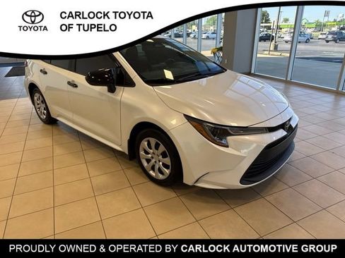 Used 2026 Toyota Corolla LE FWD image 7