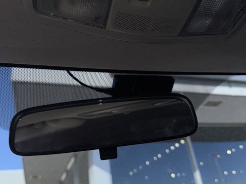 Used 2018 Mitsubishi Outlander ES image 15