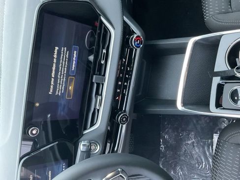 New 2026 Chevrolet Equinox LT image 17