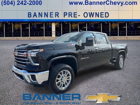 Used 2025 Chevrolet Silverado 2500 LTZ w/ LTZ Plus Package image 1