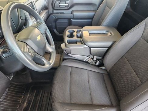 Used 2025 Chevrolet Silverado 2500 W/T image 4