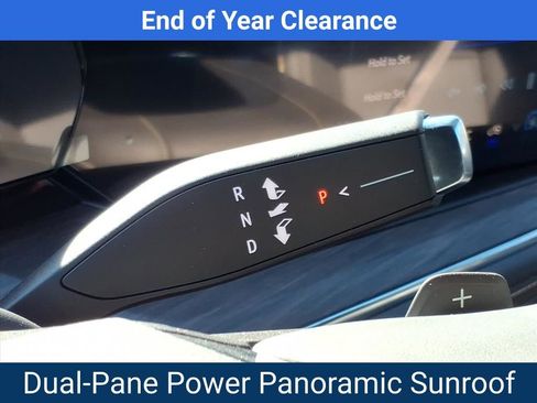 New 2025 Chevrolet Suburban Premier image 17