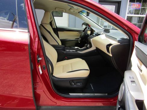 Used 2017 Lexus NX 200t FWD image 10