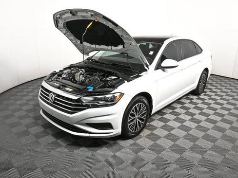 Used 2021 Volkswagen Jetta SE image 30