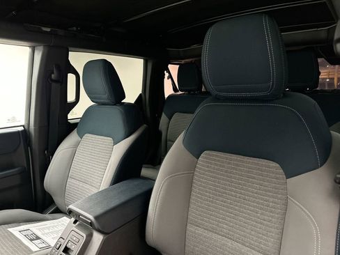 Used 2023 Ford Bronco Outer Banks image 10