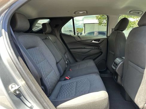 Used 2018 Chevrolet Equinox LT FWD image 18