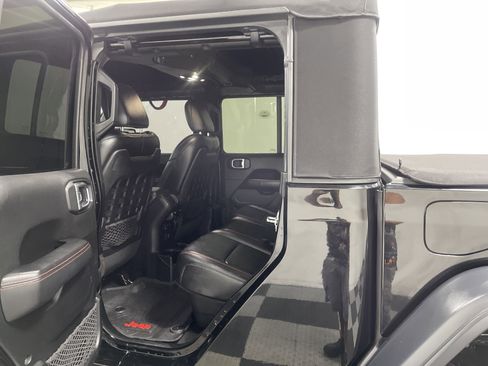Used 2020 Jeep Gladiator Rubicon w/ Dual Top Group image 13