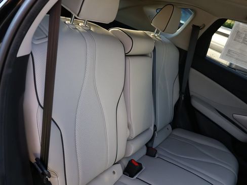 Used 2026 Acura RDX w/ Advance Package AWD/4WD image 12