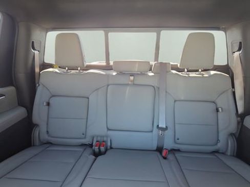 New 2026 GMC Sierra 2500 SLT w/ SLT Premium Package image 16