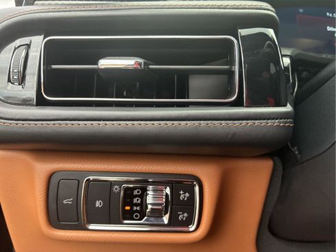 Used 2020 Lincoln Aviator Black Label w/ Dynamic Handling Package image 22