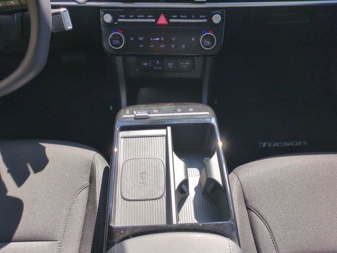 Certified 2025 Hyundai Tucson Blue image 18