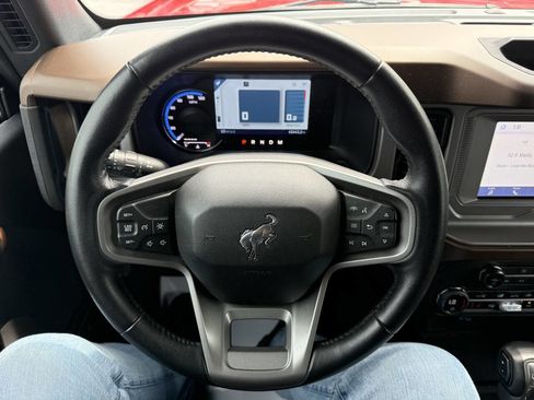 Used 2023 Ford Bronco Outer Banks image 14