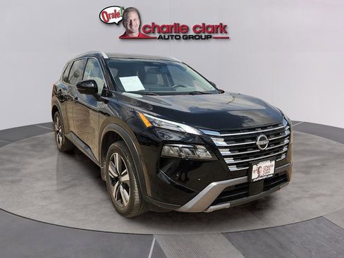 Used 2024 Nissan Rogue SL FWD image 7