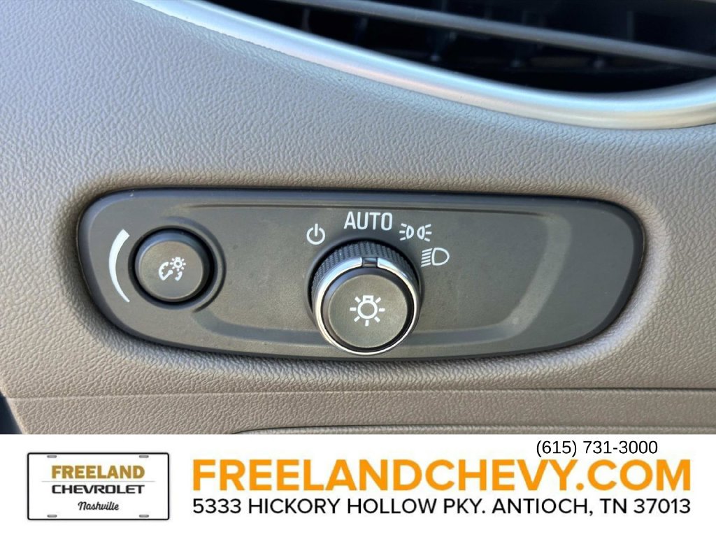 Used 2025 Chevrolet Malibu LT FWD image 35