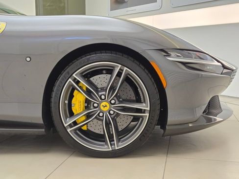 Used 2023 Ferrari Roma RWD image 8