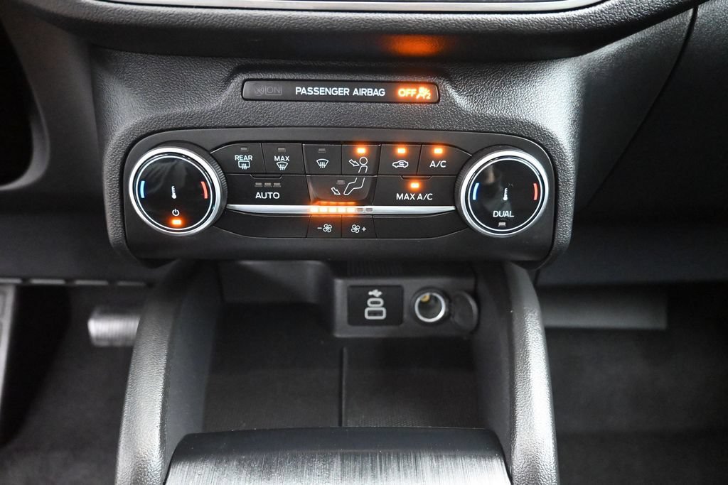Used 2025 Ford Escape Active AWD/4WD image 21