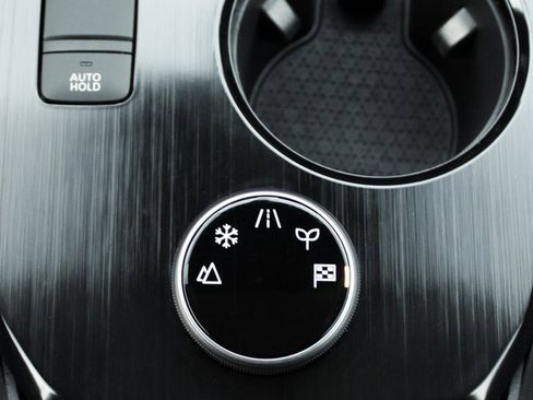 Used 2023 Nissan Rogue SV w/ SV Premium B Package image 37