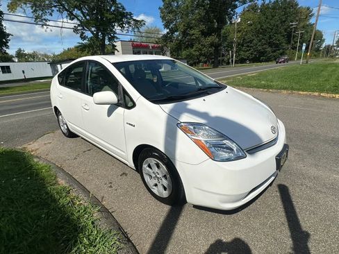 Used 2009 Toyota Prius w/ Pkg 2 FWD image 3