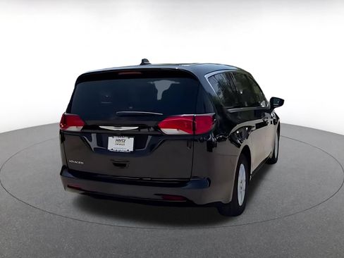 Used 2024 Chrysler Voyager LX FWD image 11