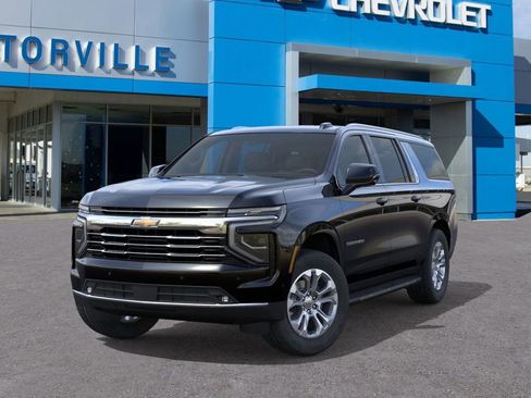 New 2026 Chevrolet Suburban LT image 6