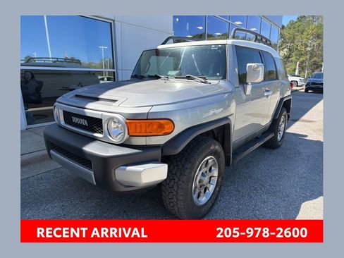 Used 2012 Toyota FJ Cruiser 4WD w/ Upgrade Pkg image 1