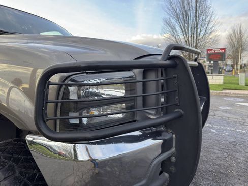 Used 2002 Ford F250 Lariat image 12