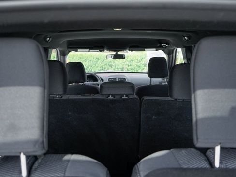 Used 2019 Ford Explorer XLT w/ Equipment Group 201A image 11