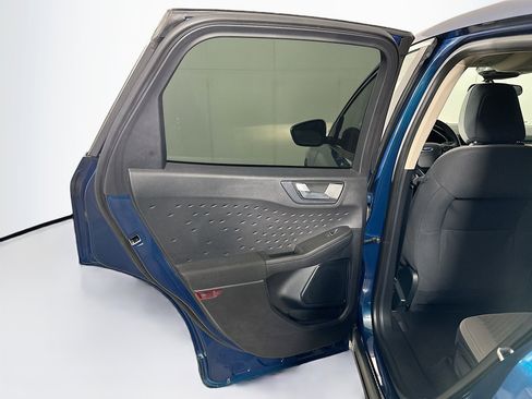 Used 2020 Ford Escape SE image 26