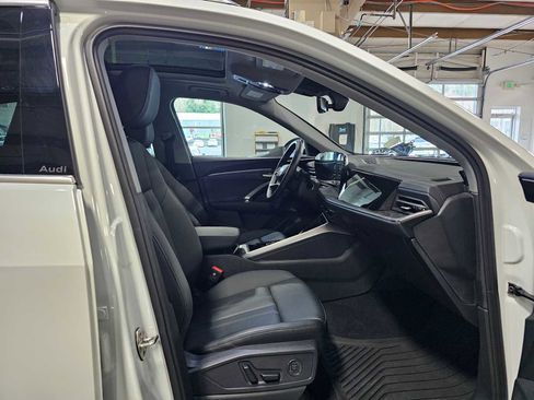 Certified 2025 Audi Q5 Premium image 10