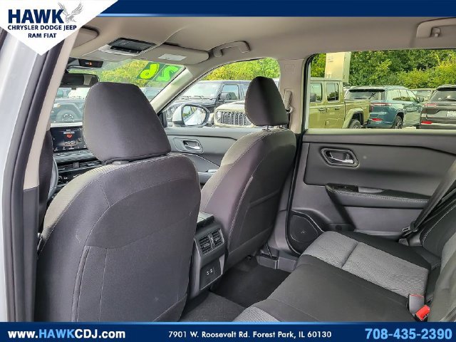 Used 2026 Nissan Rogue SV AWD/4WD image 11
