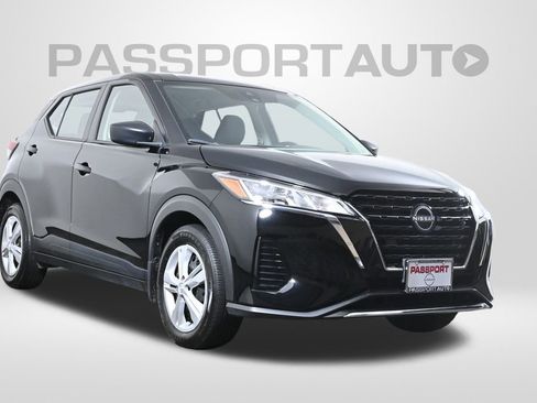 Certified 2024 Nissan Kicks S image 4