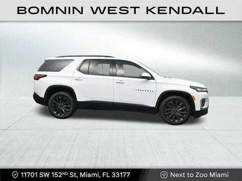 Used 2023 Chevrolet Traverse RS image 6