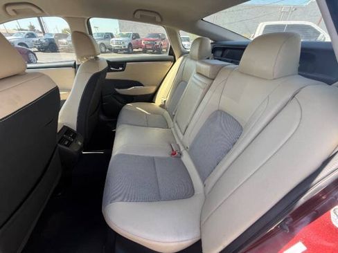 Used 2018 Honda Clarity Plug-In Hybrid image 19