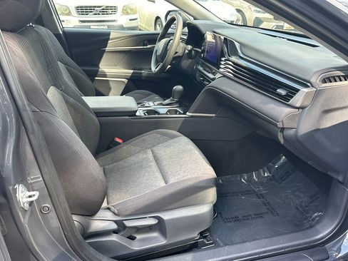Used 2025 Toyota Camry LE FWD image 9