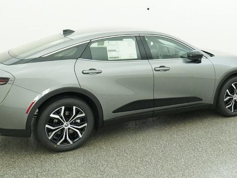 New 2026 Toyota Crown XLE AWD/4WD image 10