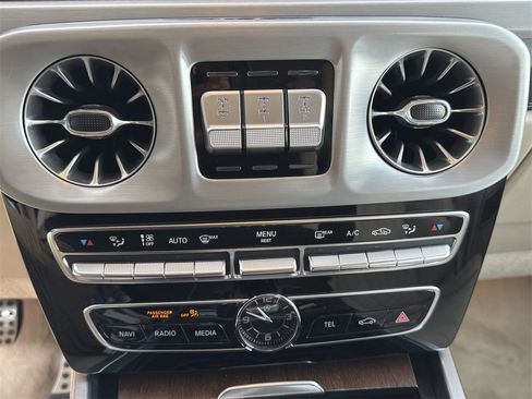 Used 2020 Mercedes-Benz G 550 G 550 image 34