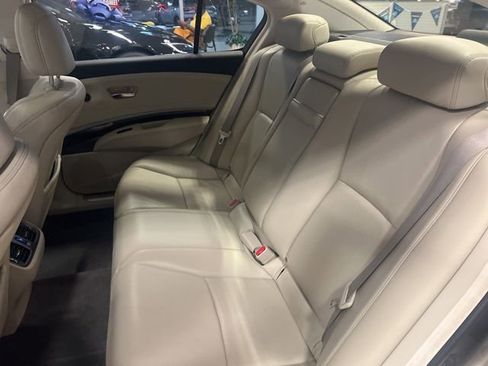 Used 2014 Acura RLX image 19