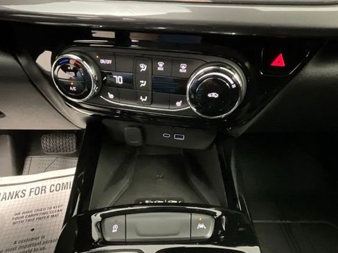 New 2026 Chevrolet Trax ACTIV w/ Sunroof Package FWD image 16