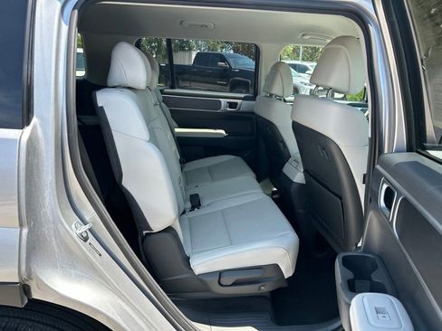 Used 2026 Hyundai Santa Fe SEL FWD image 39